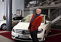 Jörg Knör für das Mercedes Kundenmagazin